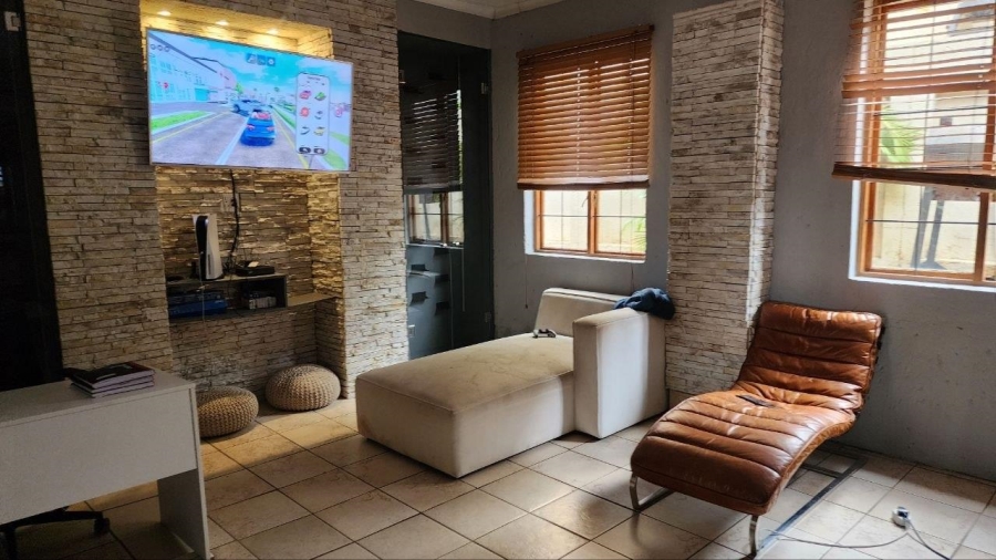 4 Bedroom Property for Sale in Cashan North West